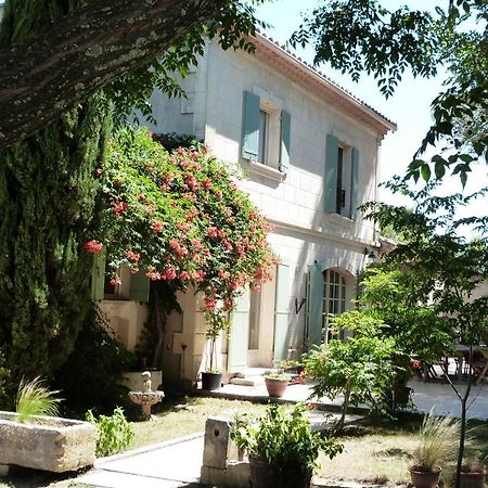 Le Mas Du Lac Saint-Remy-de-Provence Exterior photo