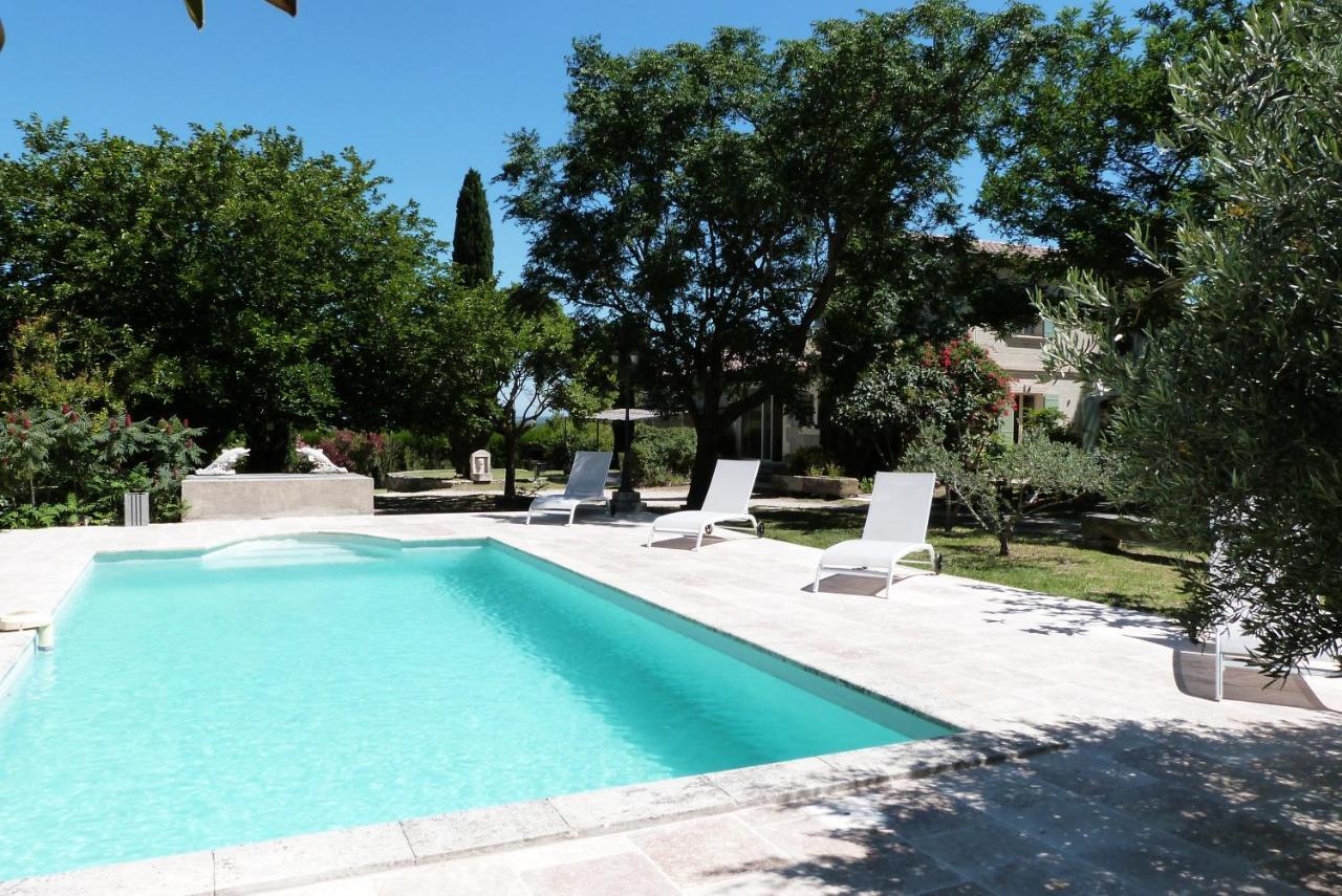 Le Mas Du Lac Saint-Remy-de-Provence Exterior photo